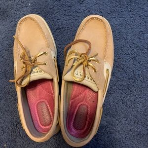 Sperry’s size 7.5
